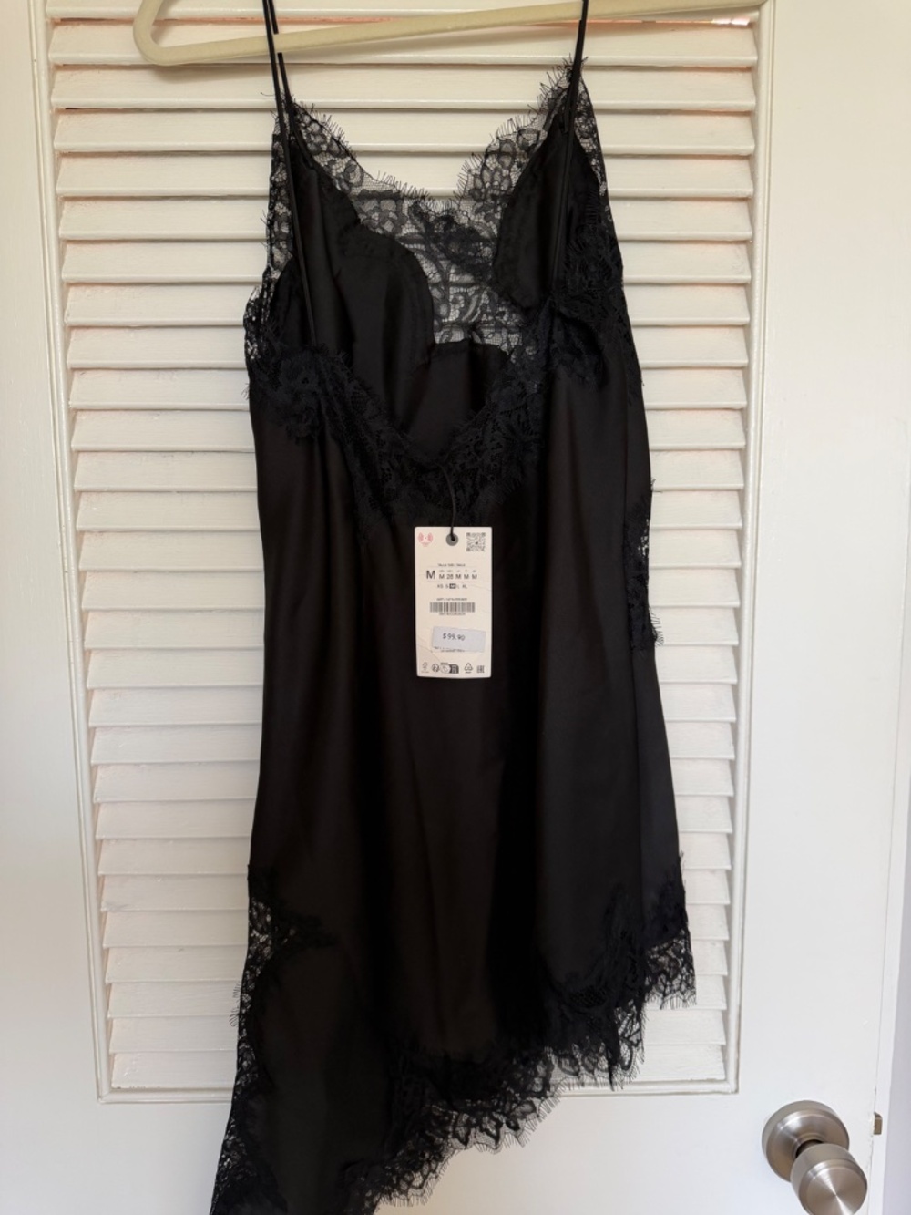 Zara Lace dress - Picture 3 of 3